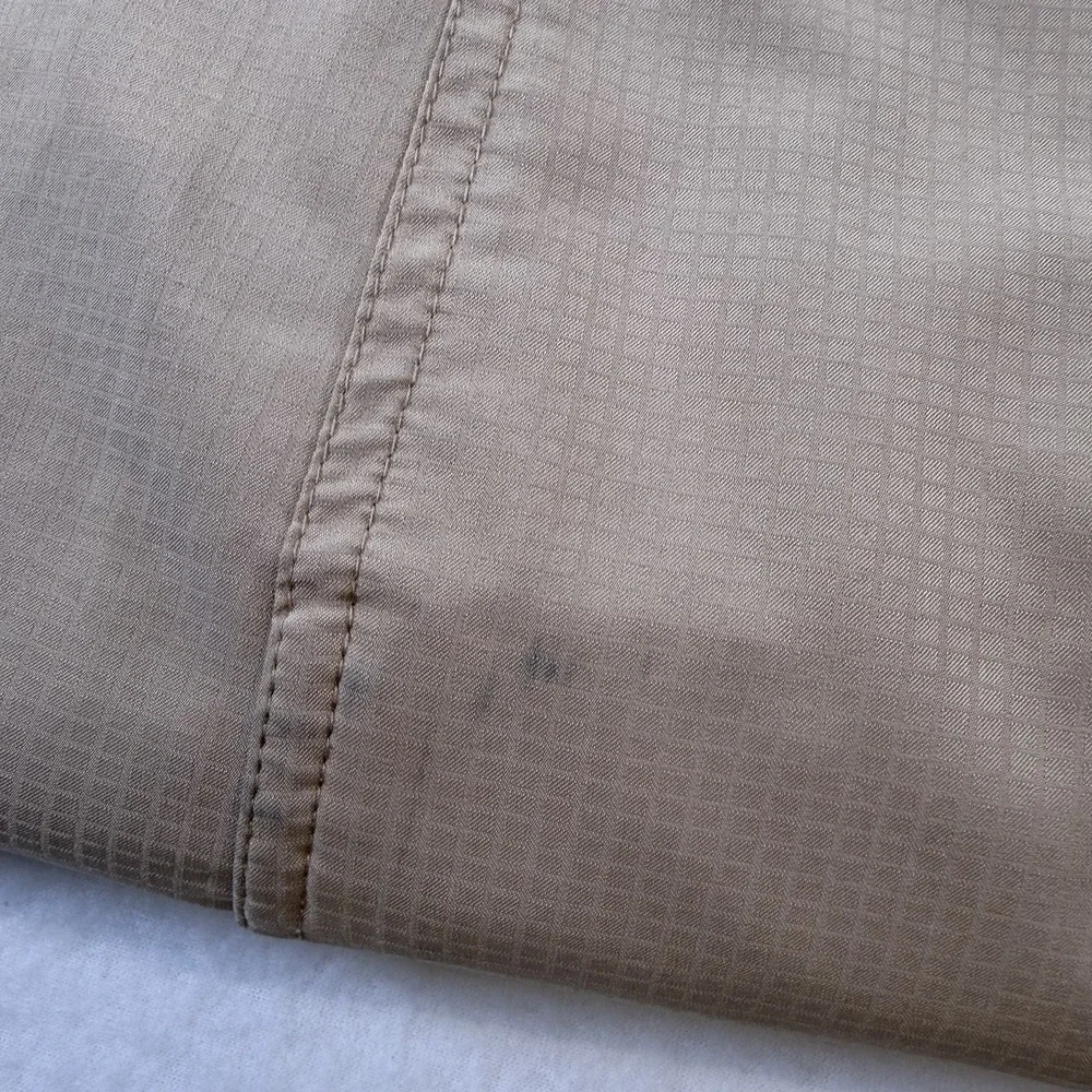 Champion‎ Men's Sport Shorts. Cool Fabric! Drawstring and elastic. Large Nice!